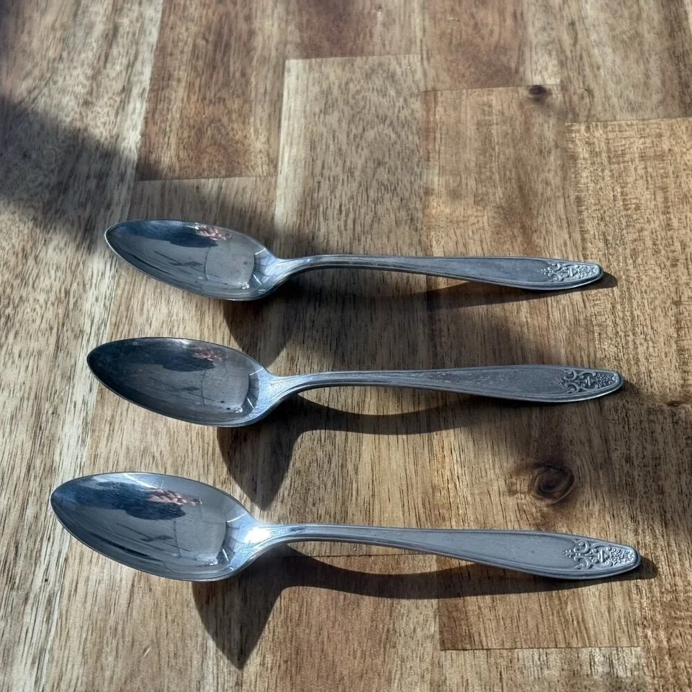 International Silver Plate Lady Doris Soup Spoon 3 Pc Set Vintage Collectible
